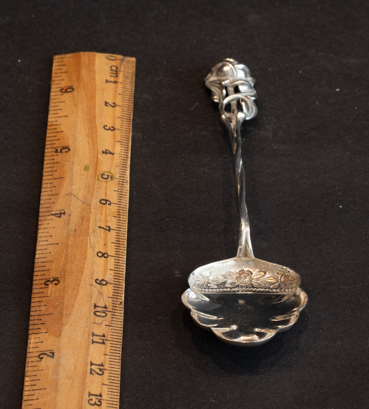 Jugendstil Suikerschepje – Zilver 835 – Elegant Bloemmotief