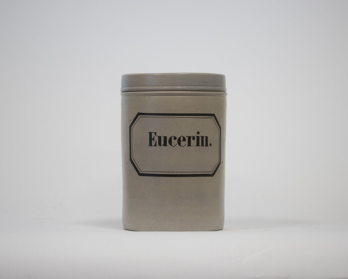 Apothekerdose "Eucerin"