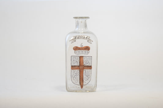 Glasflasche mit Waffe