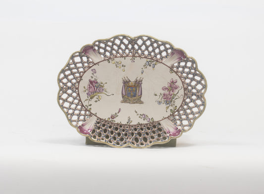 Steingut-Schneidebrett