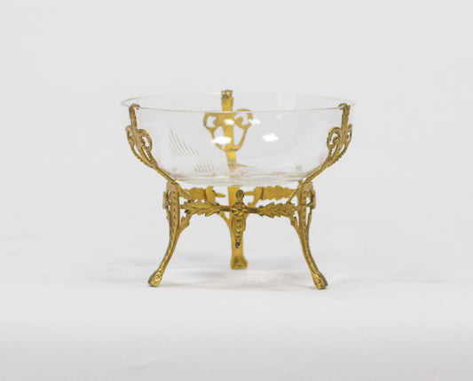 Goldbronzerahmen mit Kristallschale