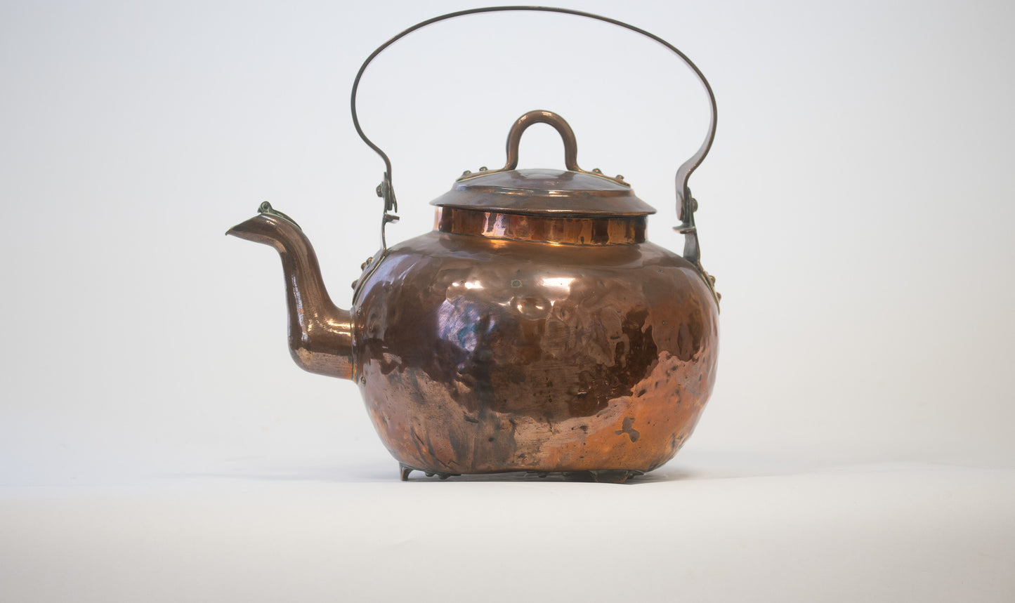 Großer Kupferkessel