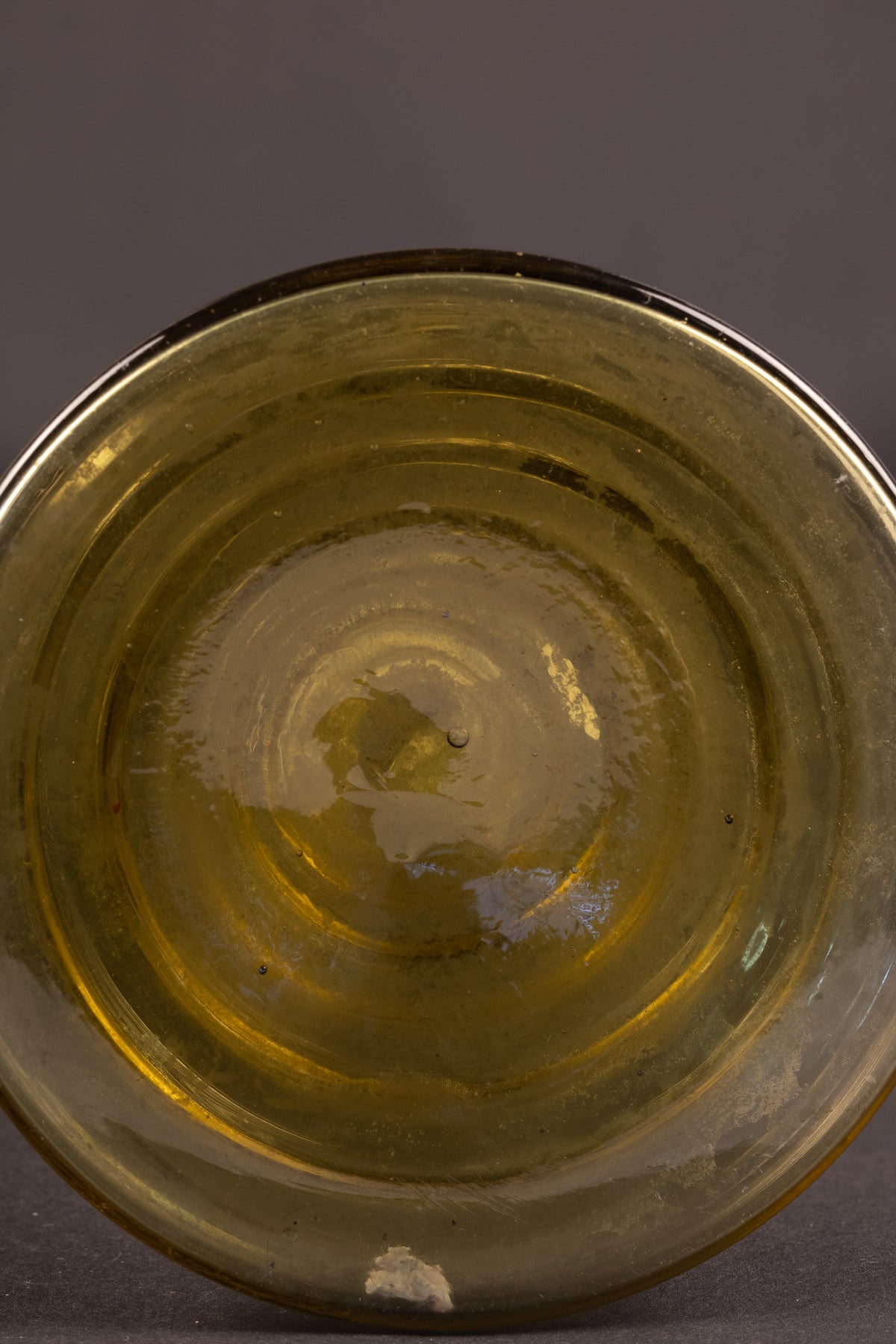 Antiker Historismus-Pokal aus Glas mit Wappen- & Emailmalerei – Deutschland / Böhmen, ca. 1880–1900