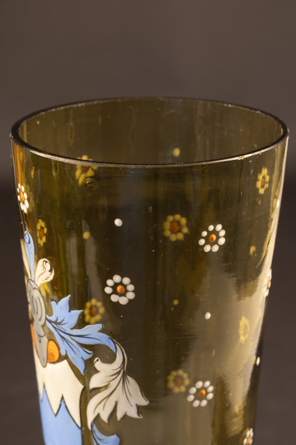 Antiker Historismus-Pokal aus Glas mit Wappen- & Emailmalerei – Deutschland / Böhmen, ca. 1880–1900