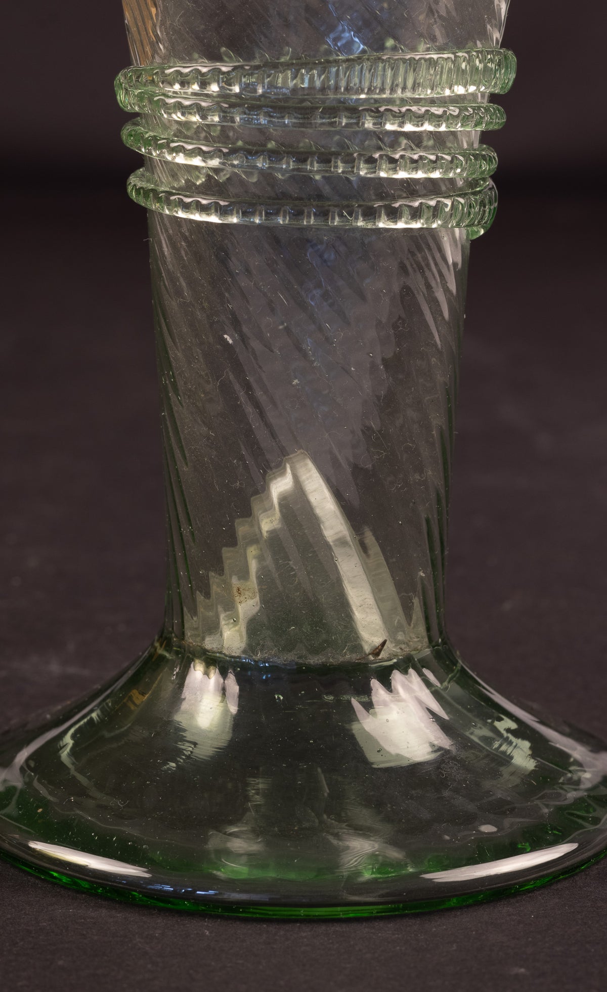 Zeldzaam achtkantig Historisme Waldglas Passglas – Duitsland/Bohemen, ca. 1880–1900