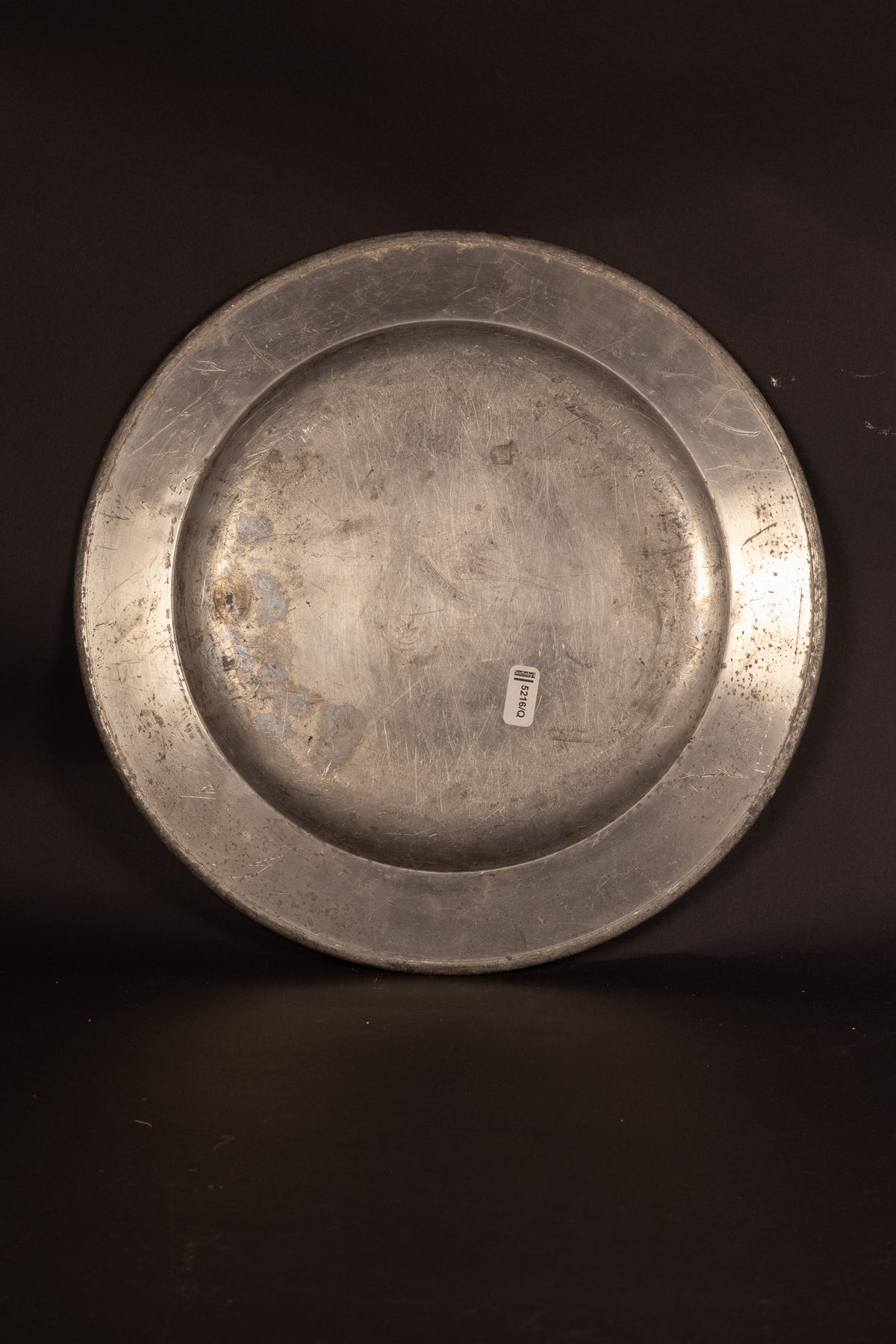 Set van 4 zware tinnen hofschotels – Johann Ernst Du Bois, Hof-Zinngiesser Gotha – ca. 1780/1800 – Provenance: Schloss Marienburg (Sotheby's 2005)