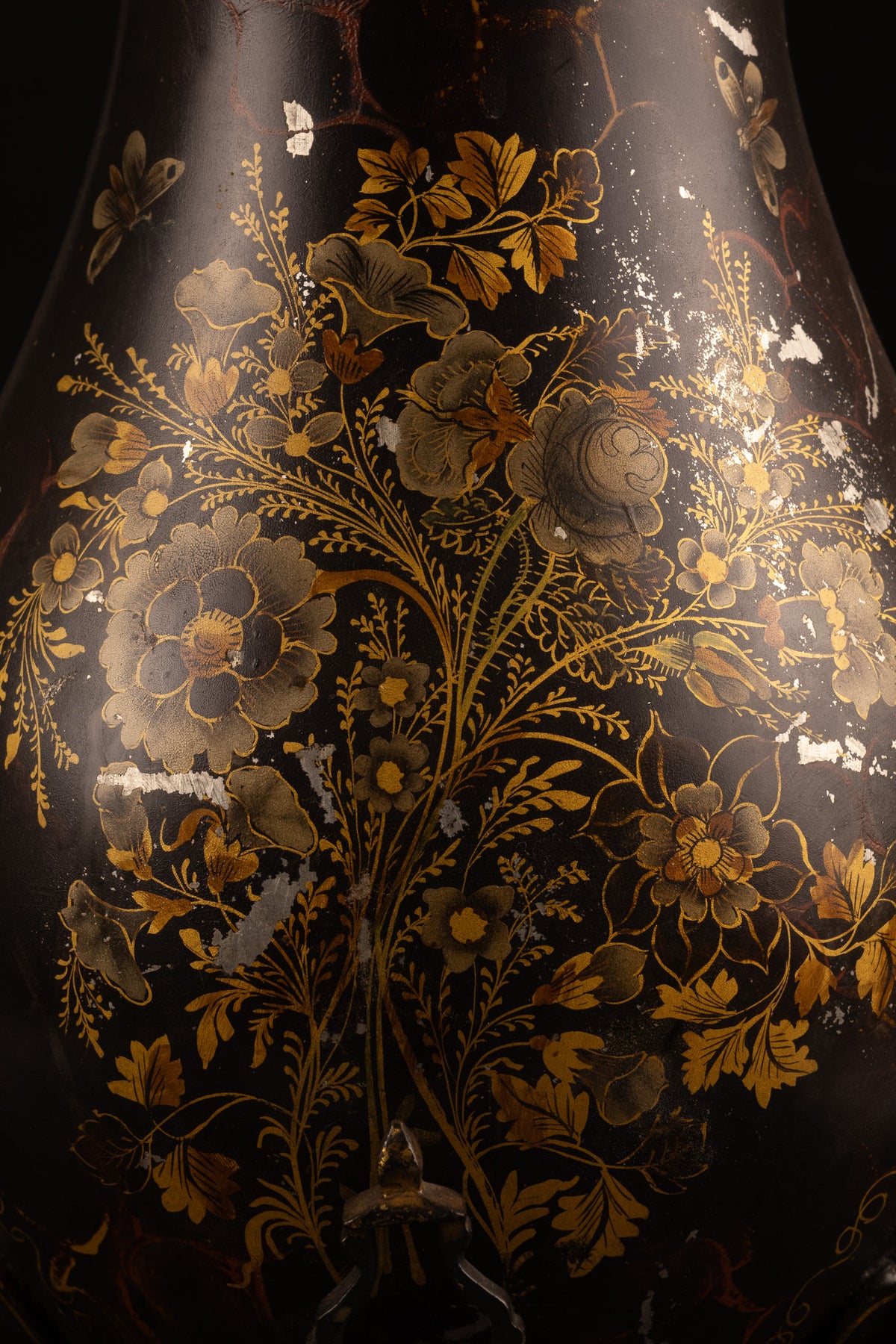Monumentale 18e-eeuwse Verlakte Tinnen Kraantjeskan met Bloemenschildering, ca. 1750 (50 cm / 3 kg)