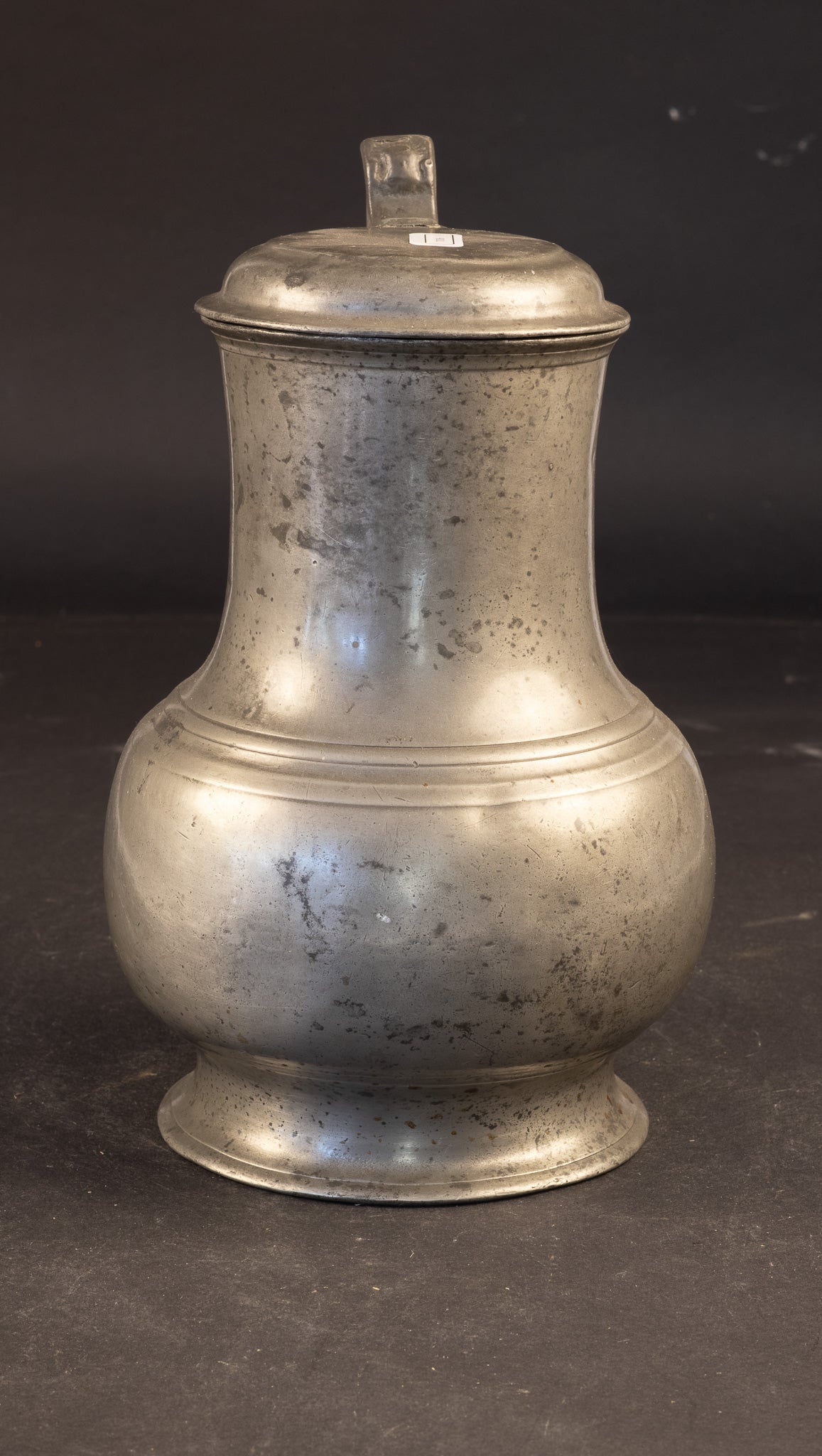 Schwerer Deckelkanne / Kännchen aus Zinn aus dem 18. Jahrhundert – Maasland / Lüttich / Maastricht – ca. 1730-1760 (1371 g)