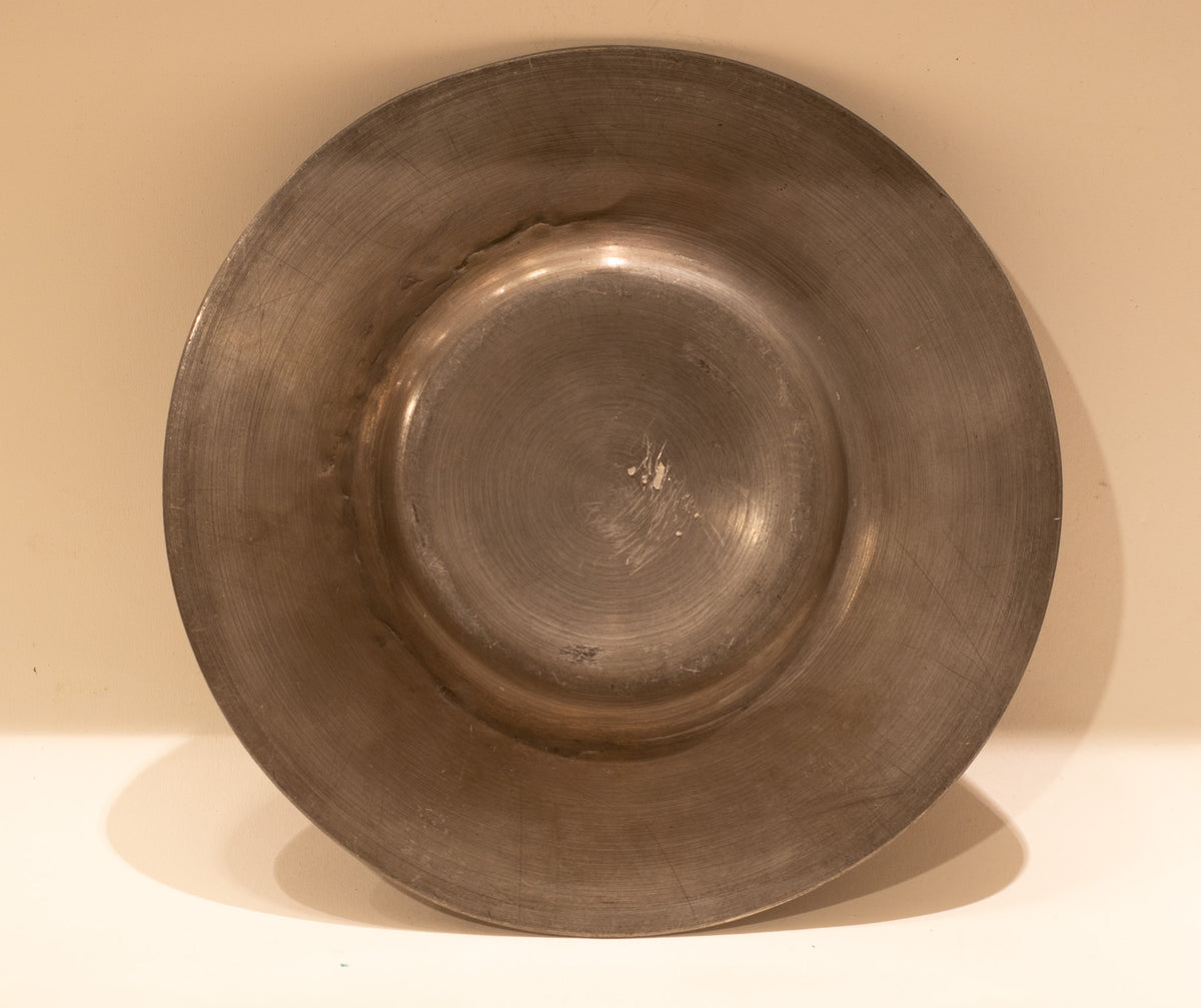 Seltene Reliefschale aus Zinn („Noahteller“ / Edelzinn-Teller) – datiert 1619, nach Hans Spatz (Nürnberg), 17. / frühes 18. Jahrhundert
