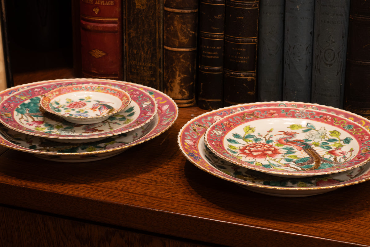 Vijfdelig Ensemble Chinees Peranakan / Nyonya Porselein – Feniks & Pioenroos – Guangxu (ca. 1890–1910)