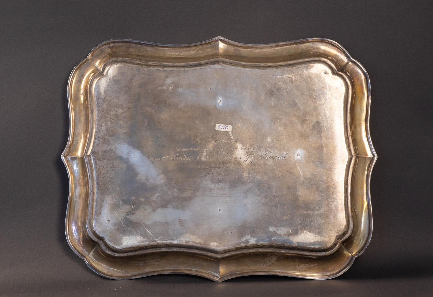 Exklusives silbernes Serviertablett – J.M. van Kempen (1862)