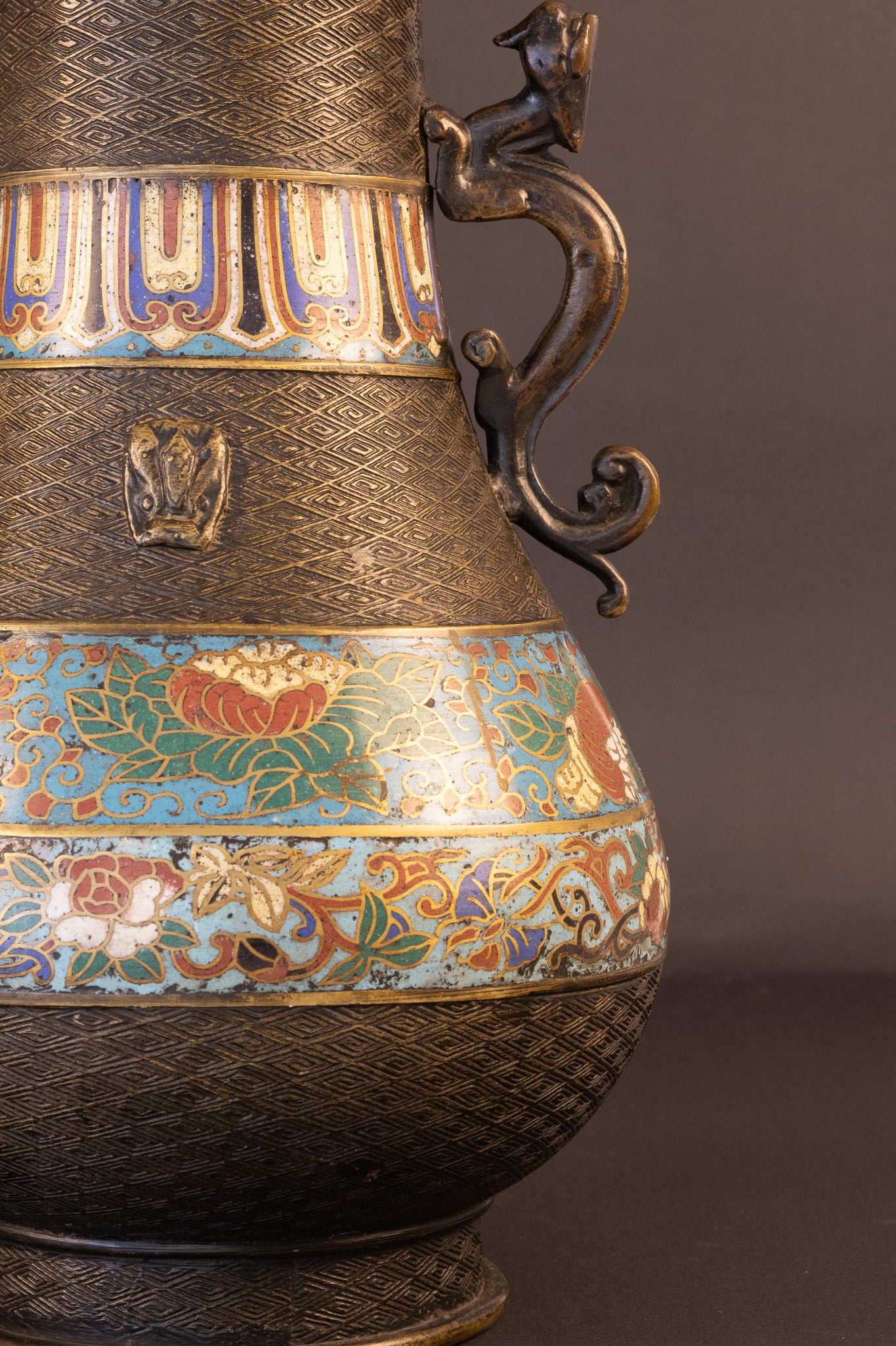 Antieke Japanse Meiji-stijl Cloisonné & Bronzen Vaas – ca. 1900