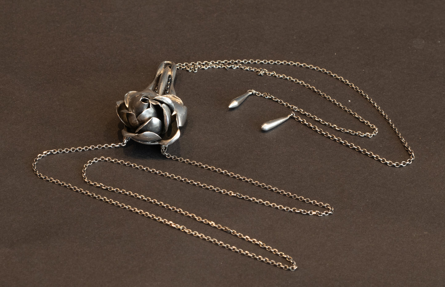 Antieke Zilveren Lariat Schuifketting – Jugendstil Roos