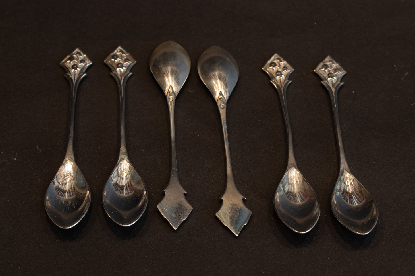 Set van 6 Antieke Zilveren Theelepels – Zilversmederij "Hollandia" Zutphen