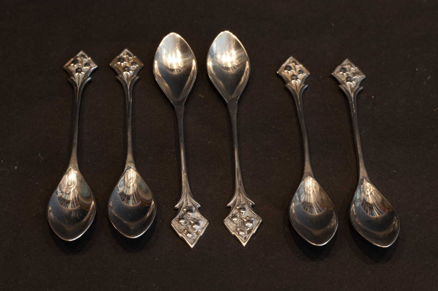 Set van 6 Antieke Zilveren Theelepels – Zilversmederij "Hollandia" Zutphen