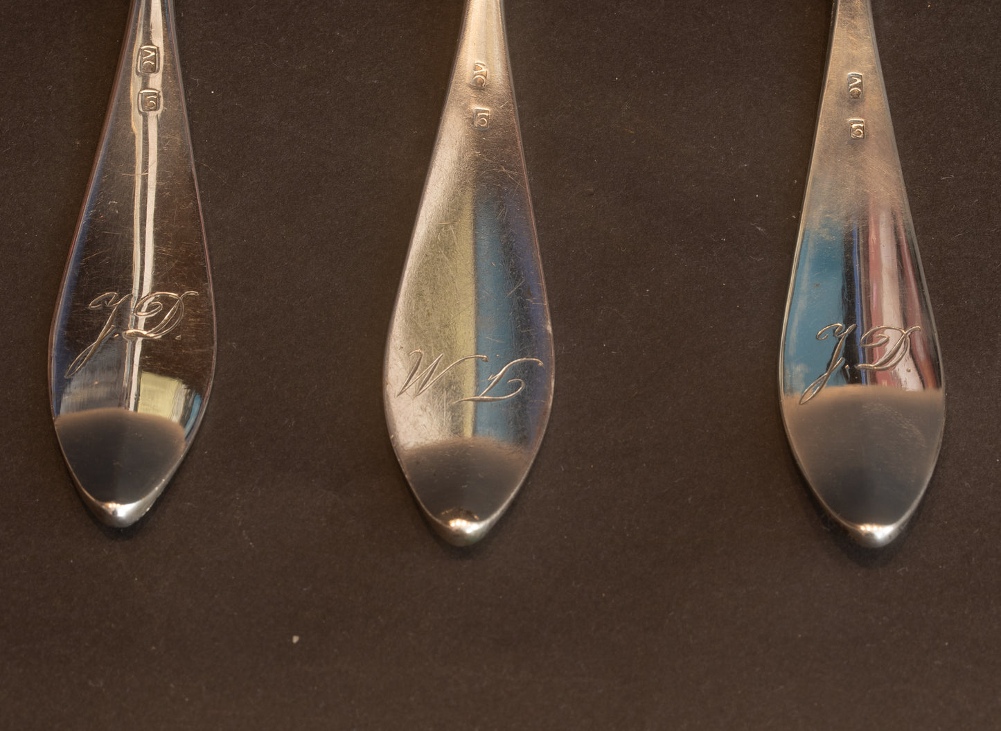 Exclusieve Set van 3 Zilveren Tafellepels – Alexander Corthum, Bocholt (ca. 1800)
