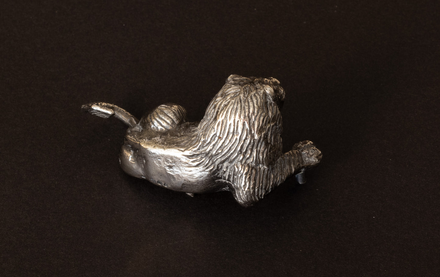 Massief Zilveren Sculptuur van een Liggende Leeuw – Venrooijs, 's-Hertogenbosch (133 gram)