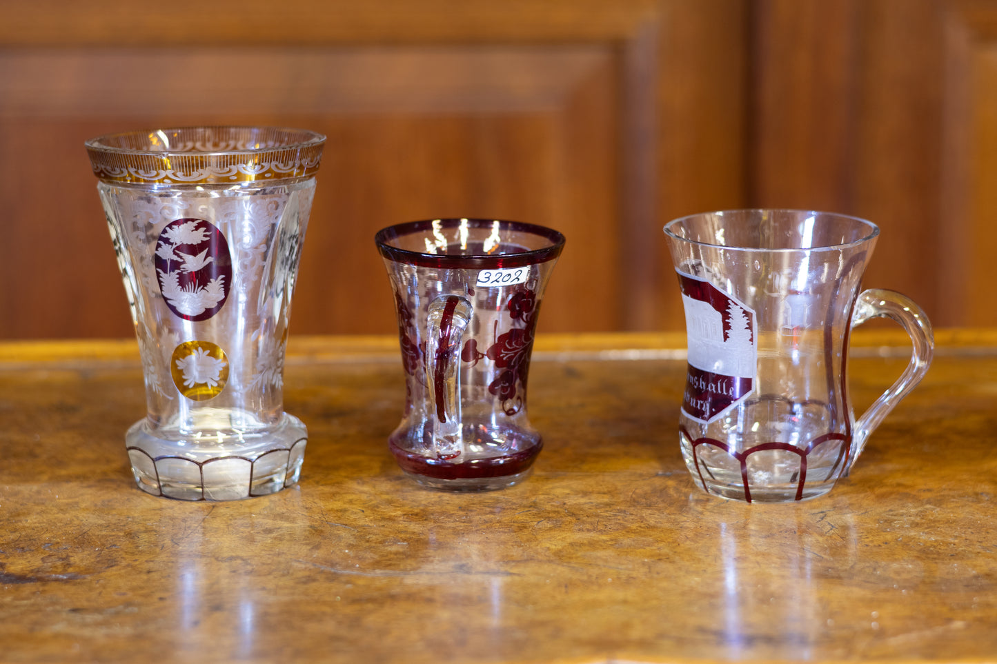 Prachtig Trio 19e-Eeuws Biedermeier Glaswerk – Boheems Kristal