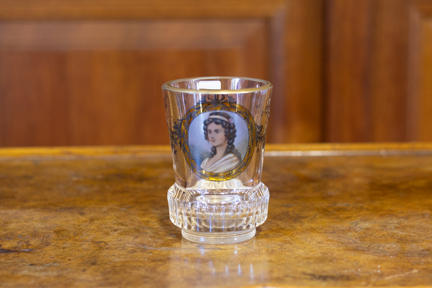 Biedermeier "Vexierglas" met Optische Verkleiningslens en Handgeschilderd Portretminiatuur