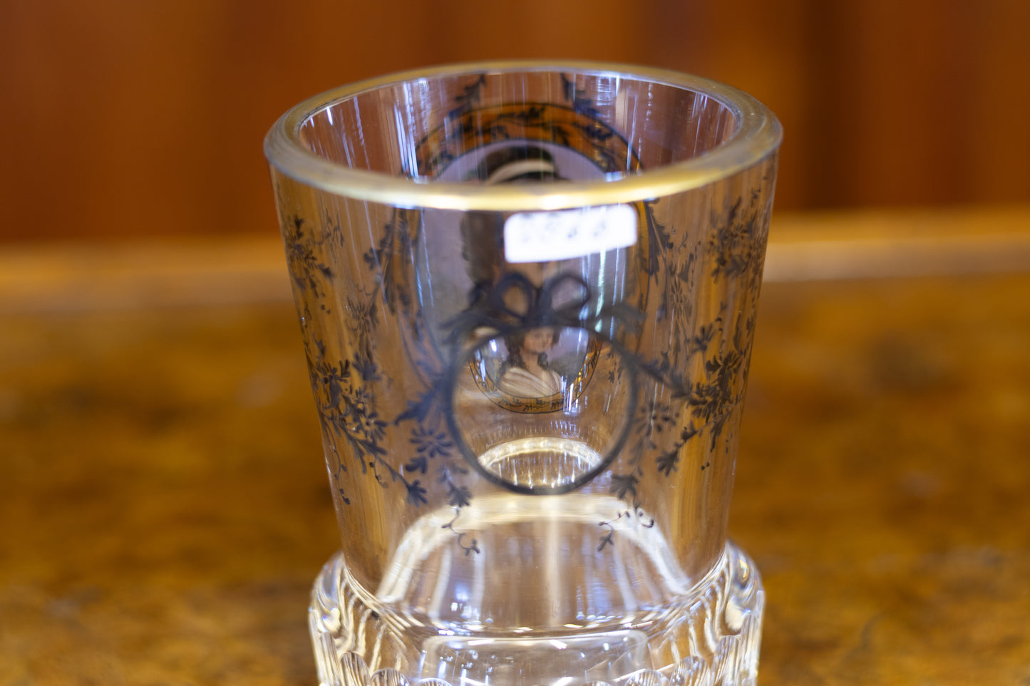Biedermeier "Vexierglas" met Optische Verkleiningslens en Handgeschilderd Portretminiatuur