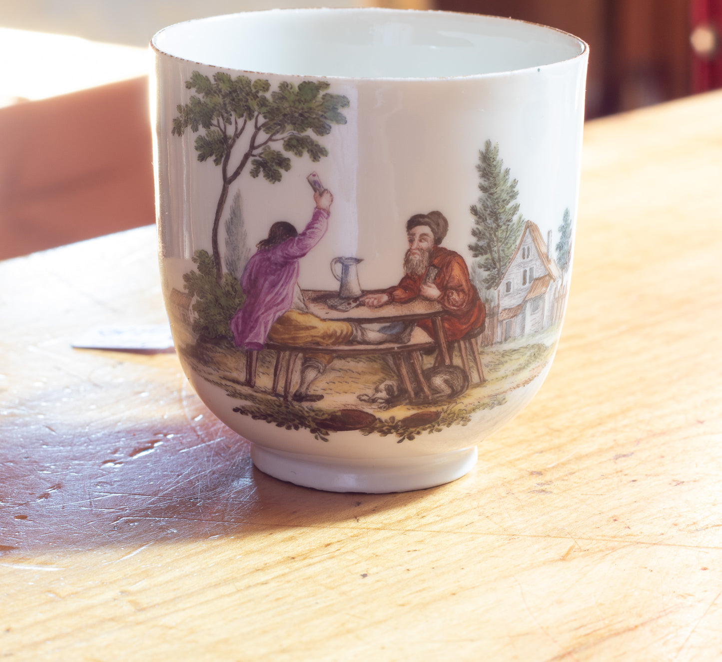 Meissen Kop en Schotel Trio met ‘Teniers’ Plattelandstaferelen – ca. 1755