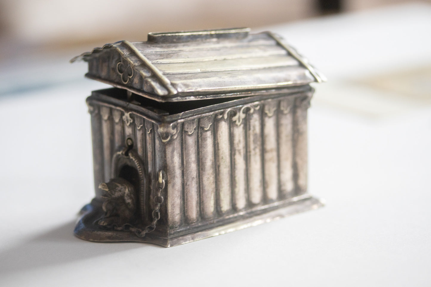 Antike Spardose "Hund im Käfig", Alex Katsch, Wien um 1900