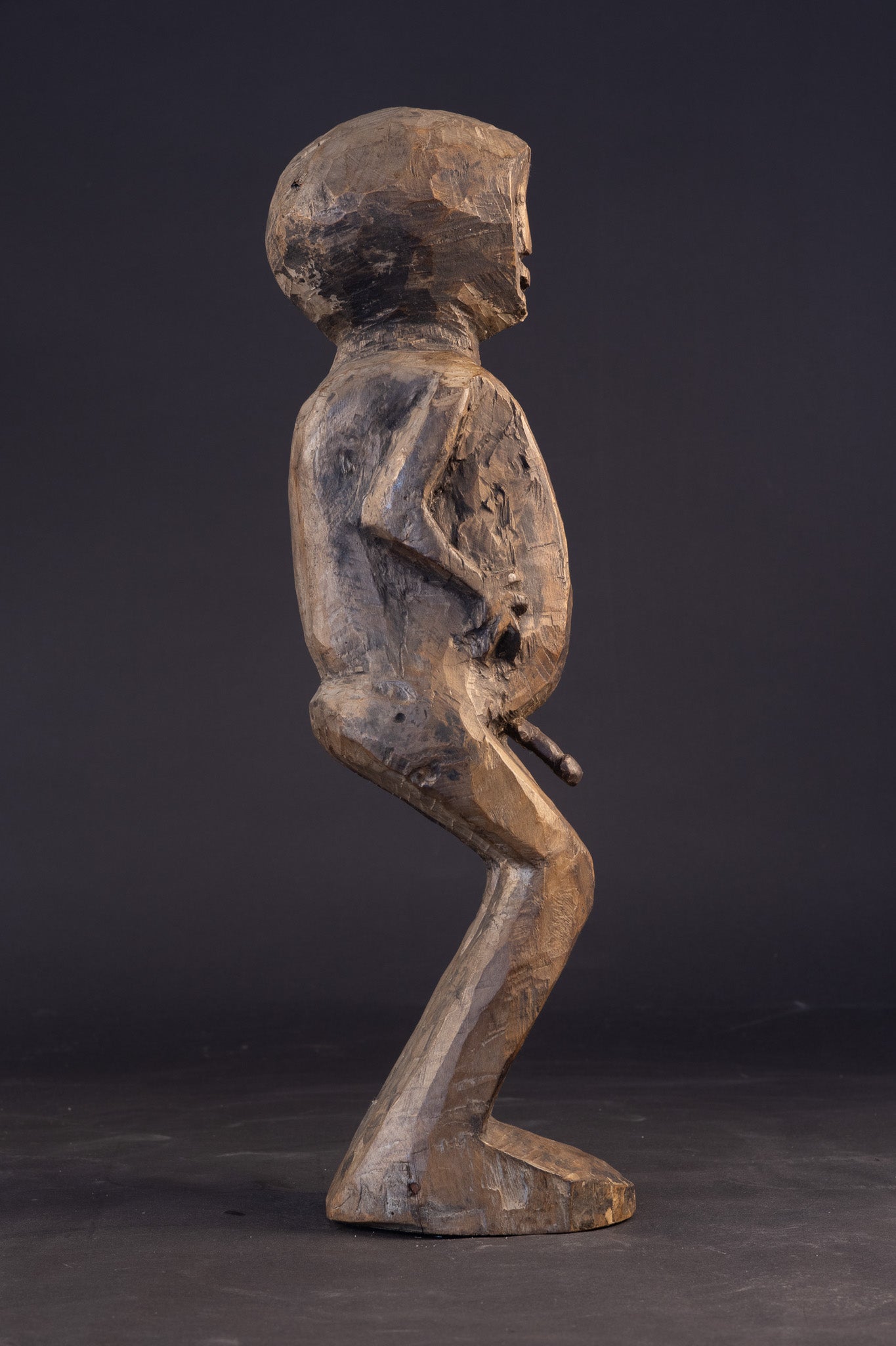 Brutalistisch Tribaal Houten Mensfiguur – Etnografisch Sculptuur – 46 cm