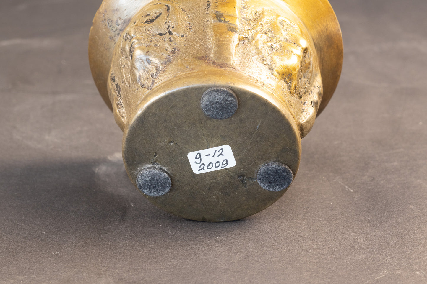 Authentieke 17e-eeuwse Franse Bronzen Apothekersvijzel met Mascarons
