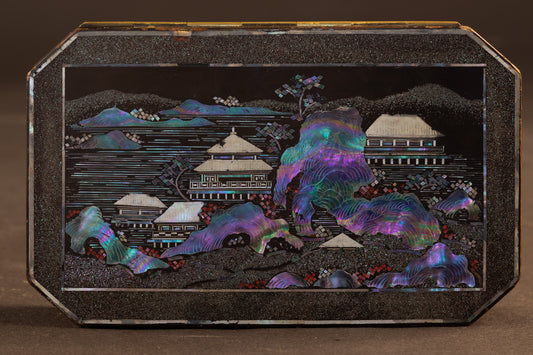 Japanse Export Lakdoos / Tabaksdoos op Koper (Deshima / VOC-periode) – Ca. 1800–1825