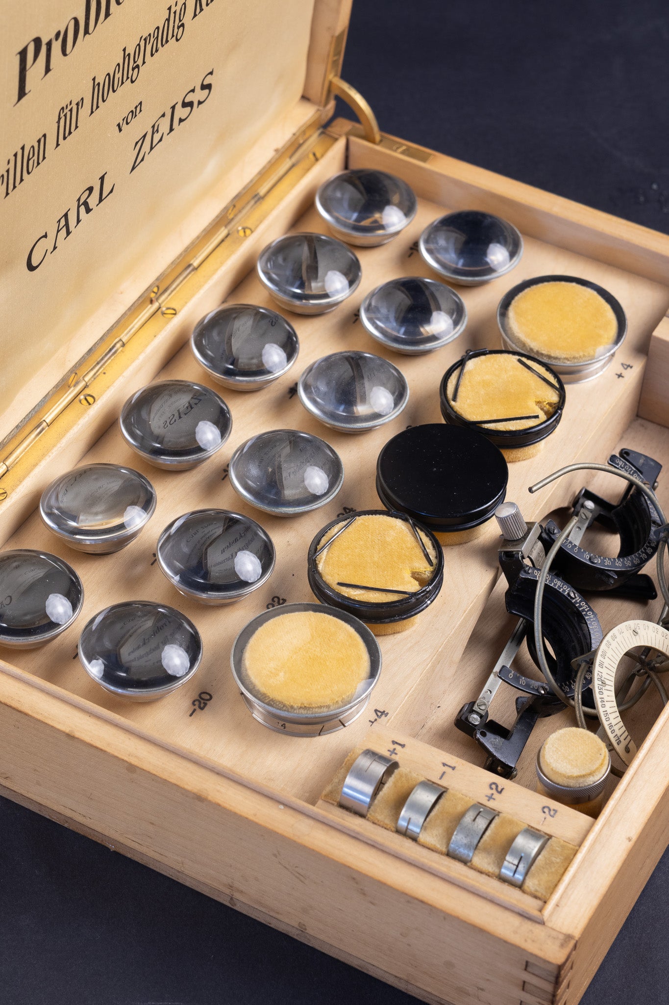 Carl Zeiss Jena - Trial Lens Set "Fernrohrbrillen" (Probierkasten) for Severe Myopia - ca. 1912-1920