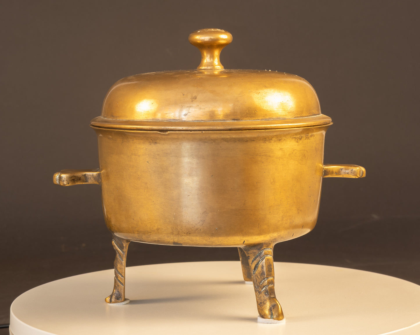 Zeldzame 16e-eeuwse messing dekselpot ('Spanische Suppenschüssel') – ca. 1500–1600