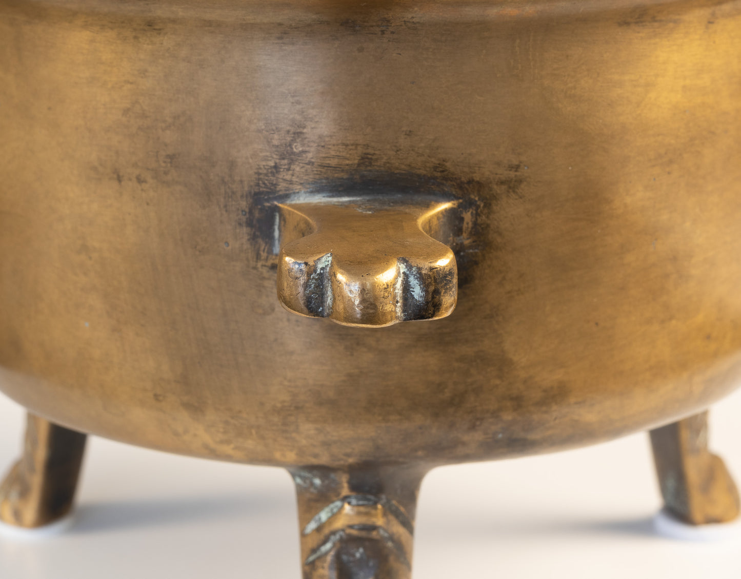 Zeldzame 16e-eeuwse messing dekselpot ('Spanische Suppenschüssel') – ca. 1500–1600