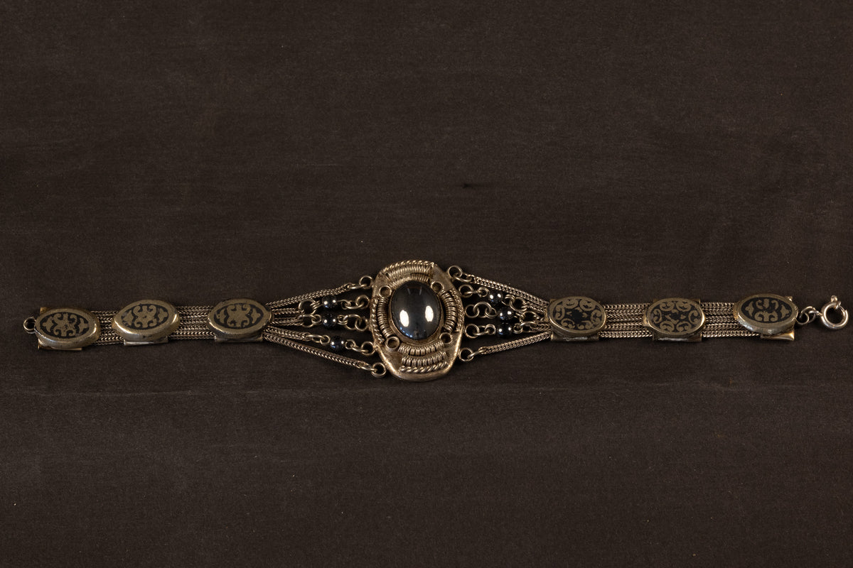 Antieke zilveren niëllo armband met cabochon – 900 zilver (ca. 1890–1920)