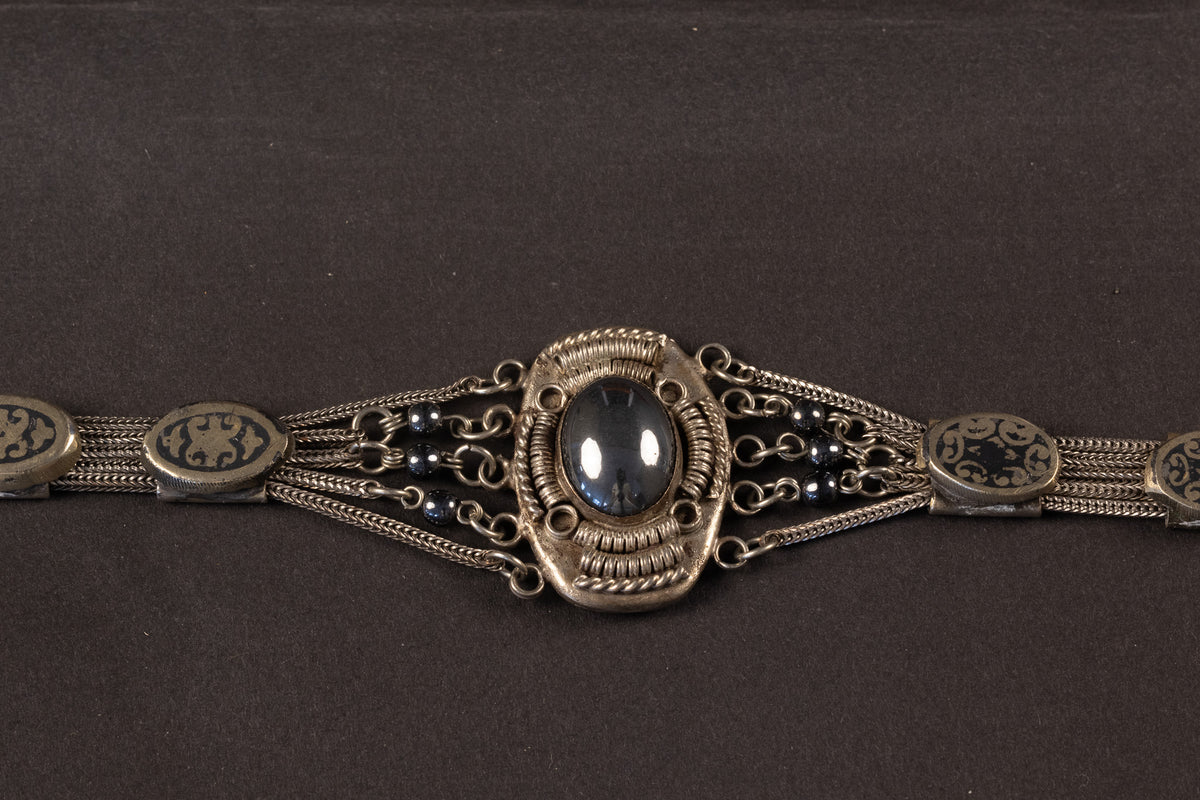 Antieke zilveren niëllo armband met cabochon – 900 zilver (ca. 1890–1920)