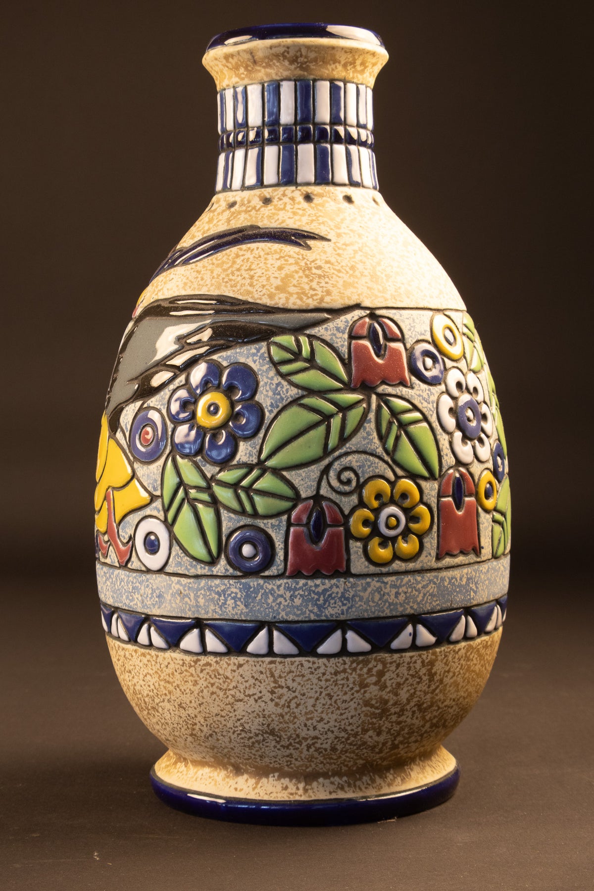 Grote Art Deco Vaas met Gestileerd Vogeldecor – Amphora (Turn-Teplitz), ca. 1920–1930