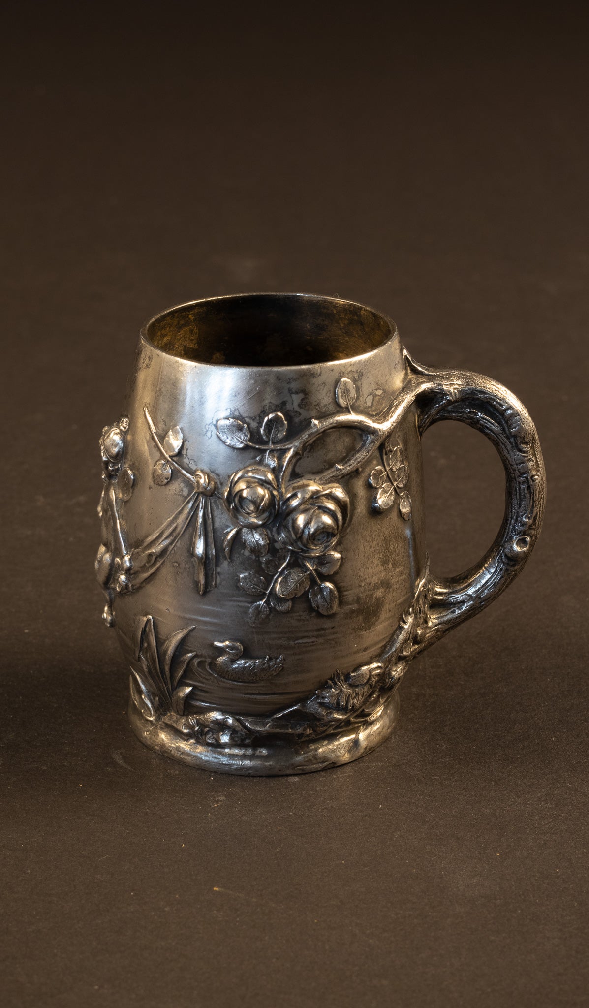 Antiek Jugendstil Kinderbekertje met Putti en Rozen – WMF (ca. 1900–1910)