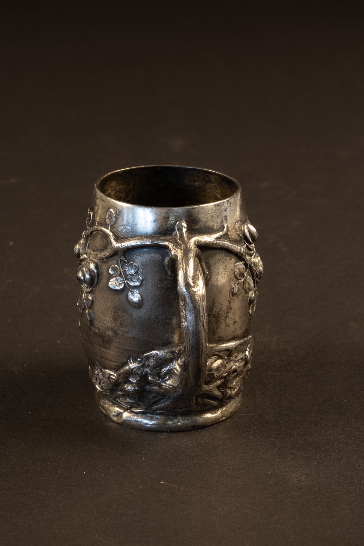 Antiek Jugendstil Kinderbekertje met Putti en Rozen – WMF (ca. 1900–1910)