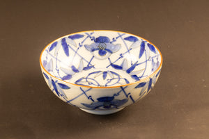 Antieke Japanse Arita Porseleinen Kom – Sometsuke & Kuchibeni Rand – Edo Periode (ca. 1800)