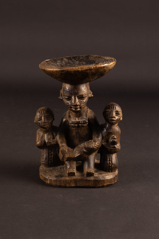 Antieke Yoruba Agere Ifá / Arugba – Rituele Offerschaal – Nigeria (20 cm)