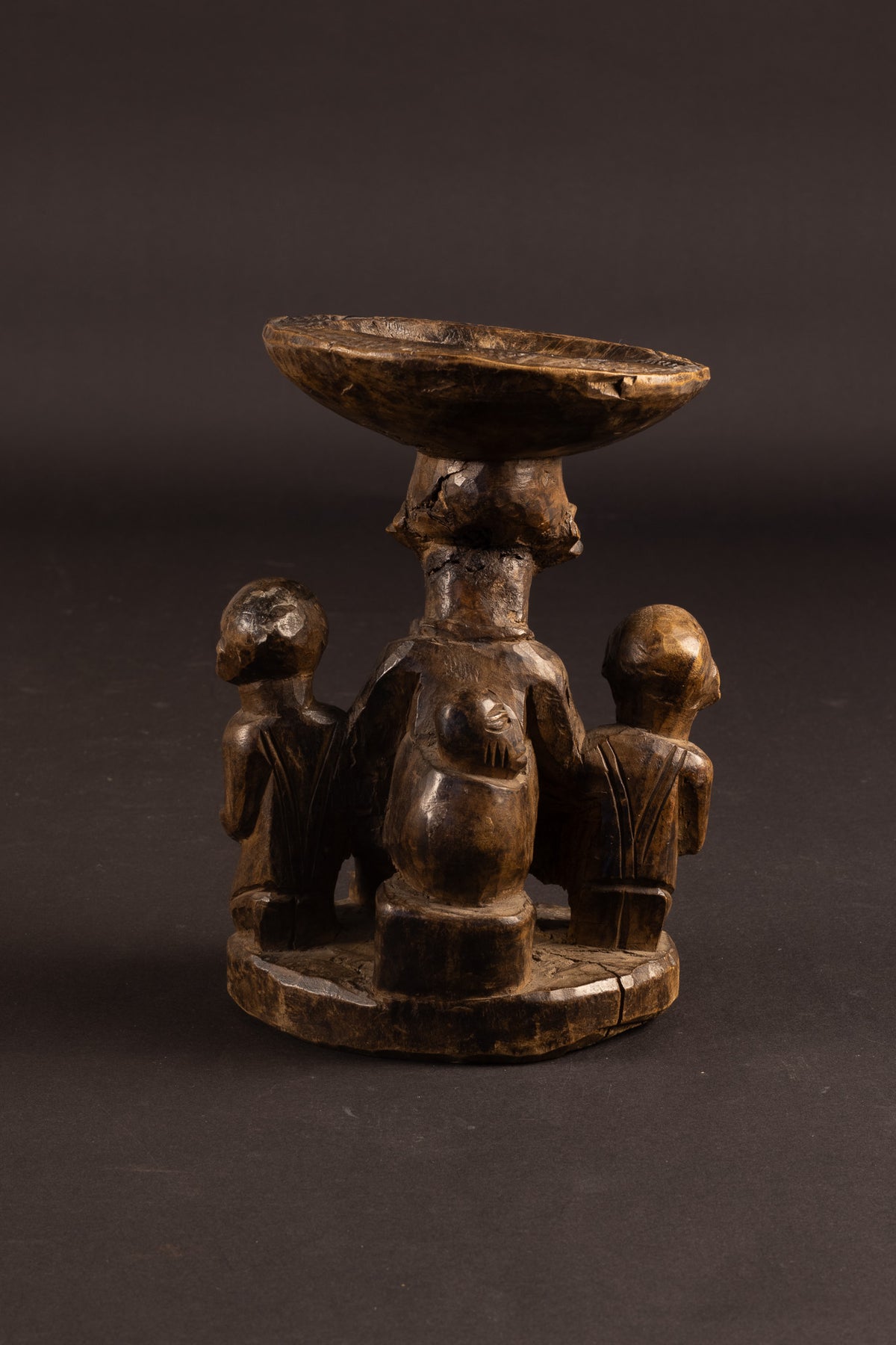 Antieke Yoruba Agere Ifá / Arugba – Rituele Offerschaal – Nigeria (20 cm)