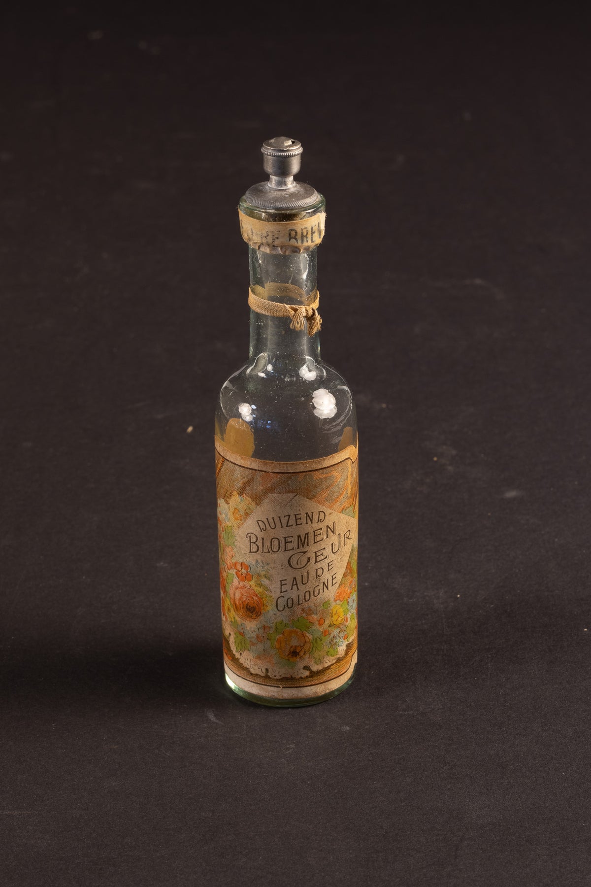 Charmante Antieke Parfumflacon “Duizend Bloemen Geur” | Belle Époque ca. 1900