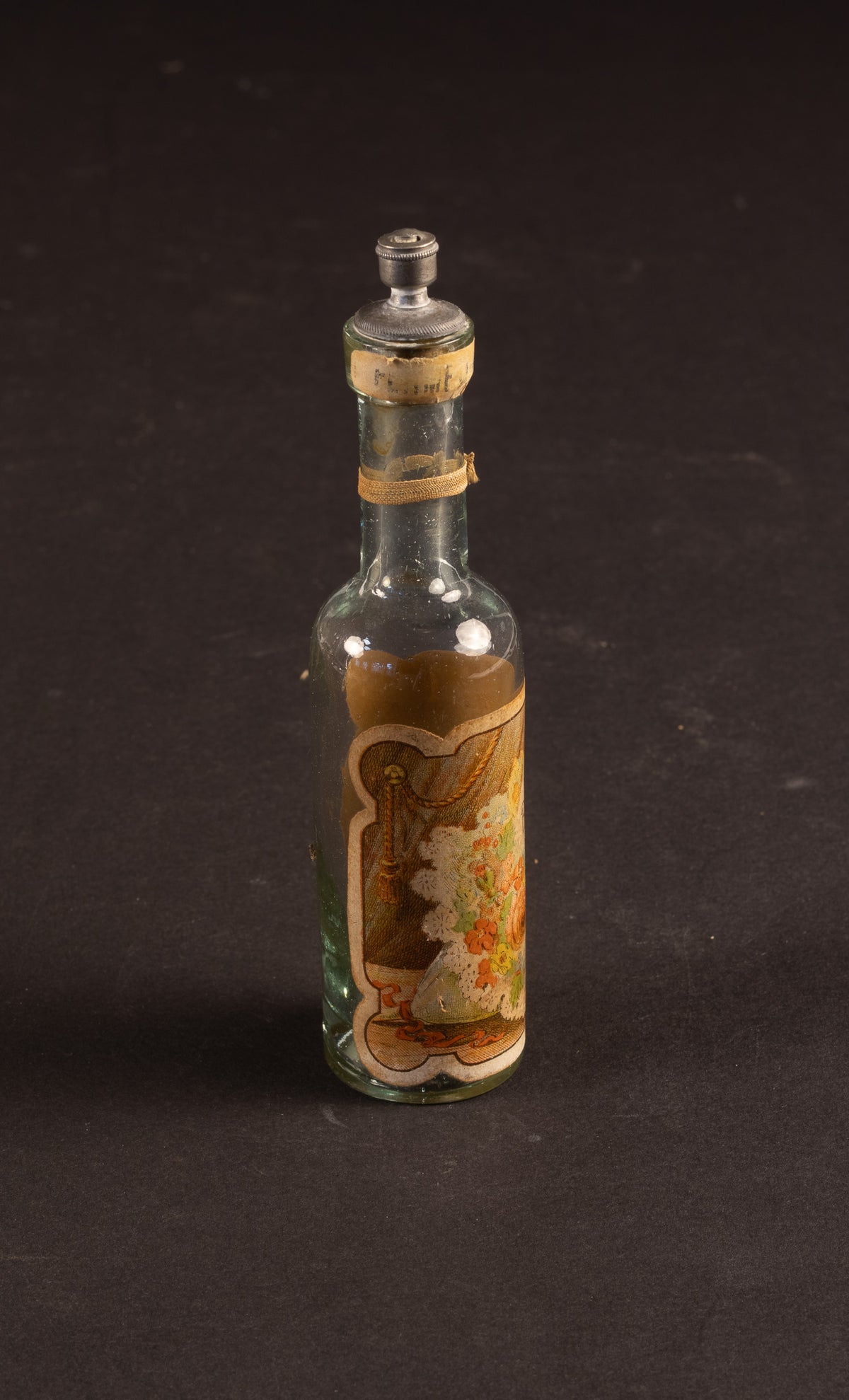 Charmante Antieke Parfumflacon “Duizend Bloemen Geur” | Belle Époque ca. 1900