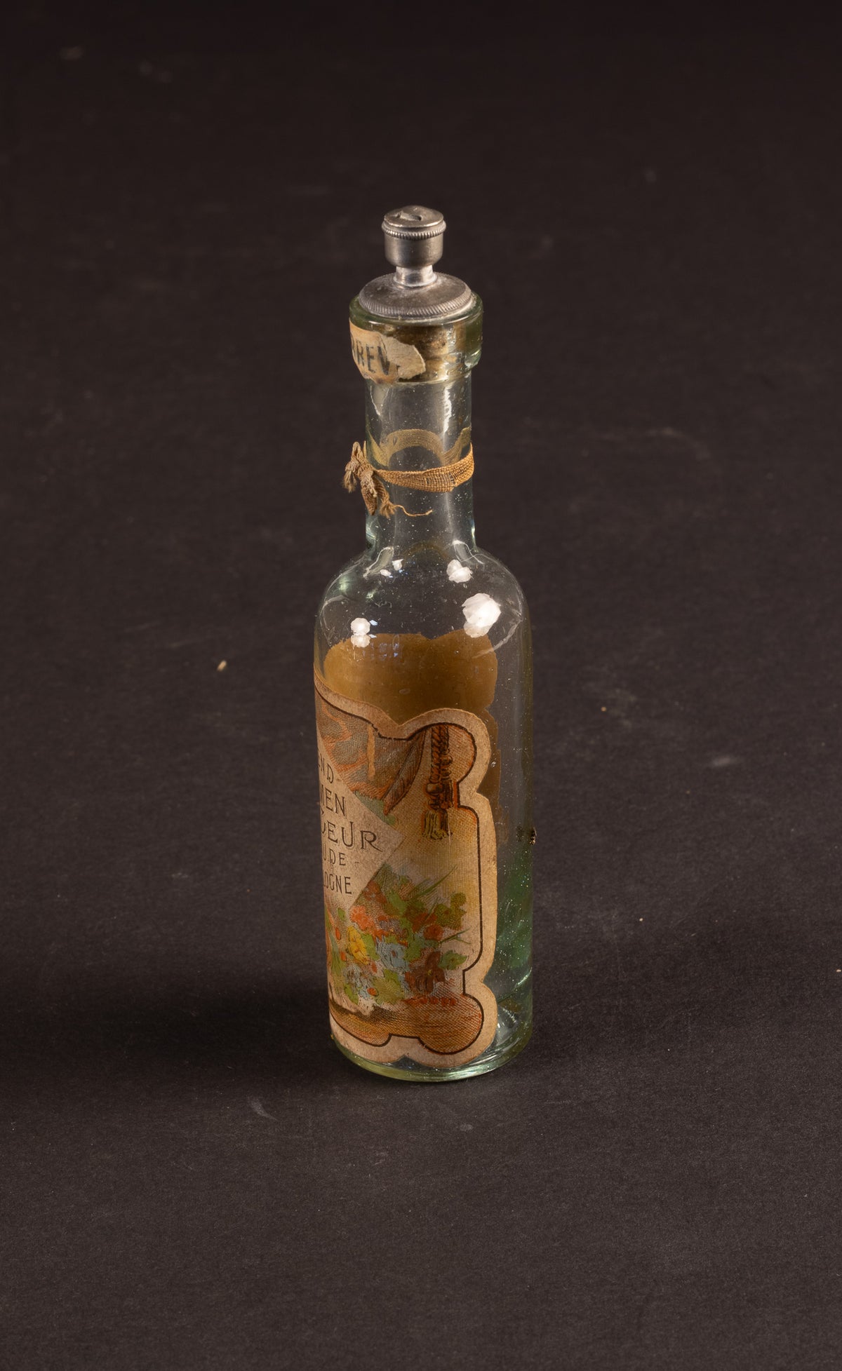 Charmante Antieke Parfumflacon “Duizend Bloemen Geur” | Belle Époque ca. 1900