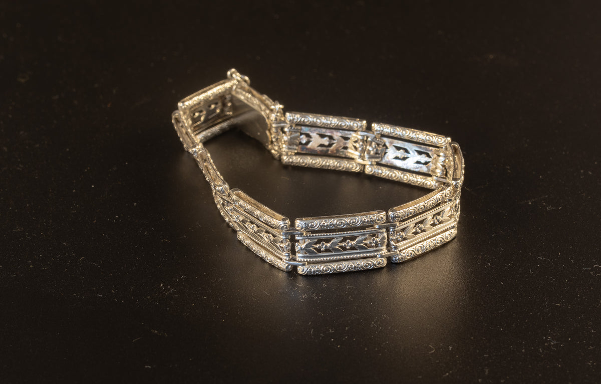 Franse Art Déco Zilveren Schakelarmband met Ajourwerk – ca. 1925 (18 g)