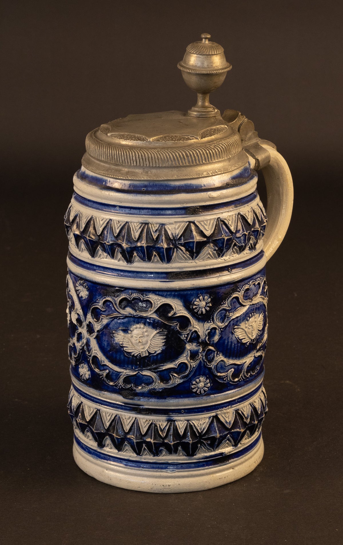 Zeldzame Westerwald steengoed kruik (Walzenkrug) met gegraveerd tinnen montuur - 1765