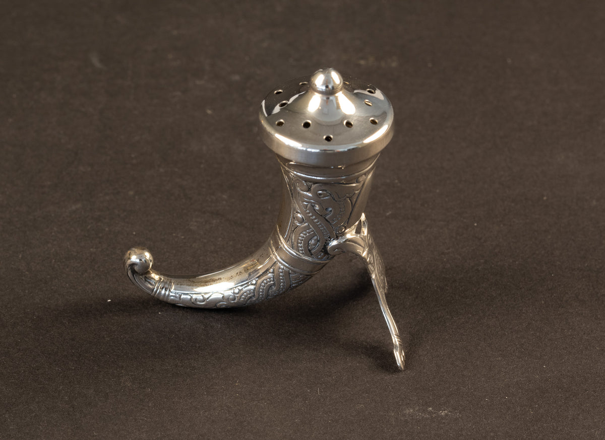 Norwegischer Pfefferstreuer aus Sterlingsilber „Wikingertrinkhorn“