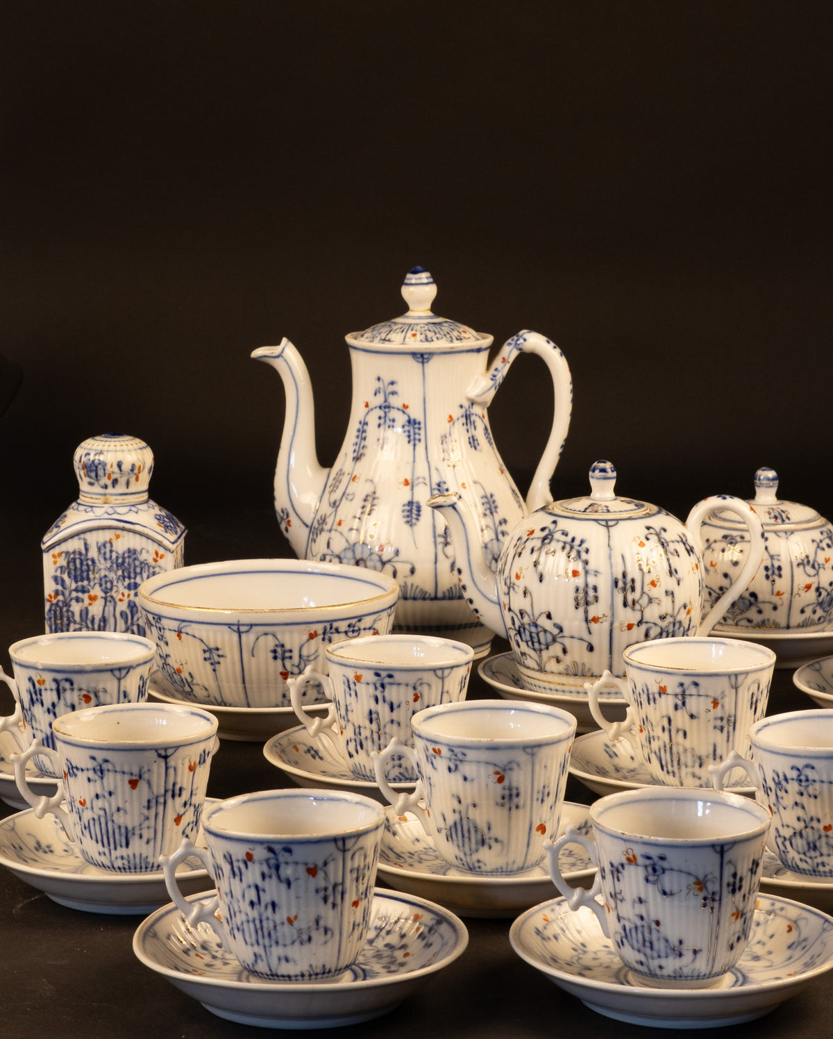 Antiek 32-delig Thüringer porseleinen thee- en koffieservies in Imari-decor – Wallendorf, ca. 1775–1790