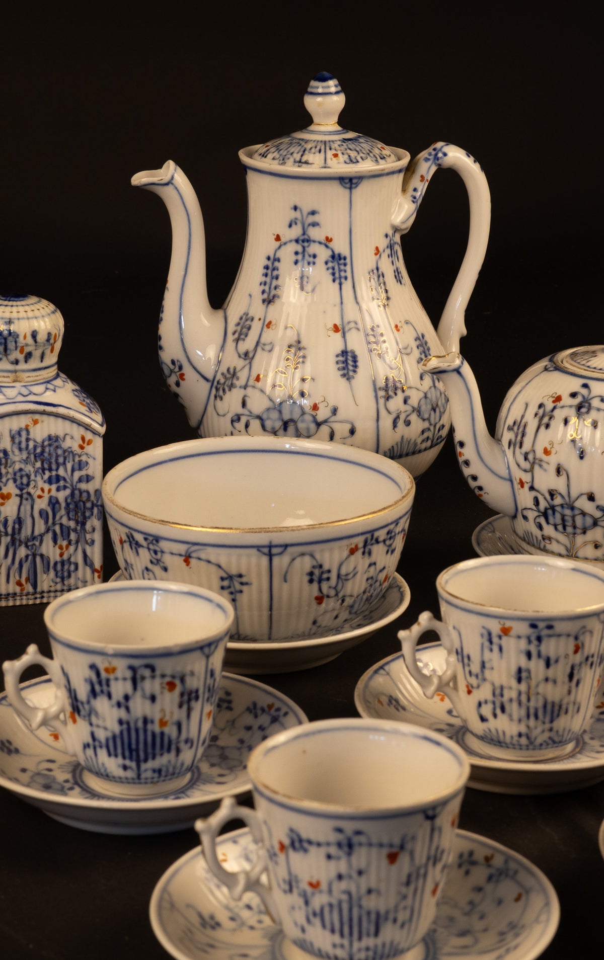 Antiek 32-delig Thüringer porseleinen thee- en koffieservies in Imari-decor – Wallendorf, ca. 1775–1790