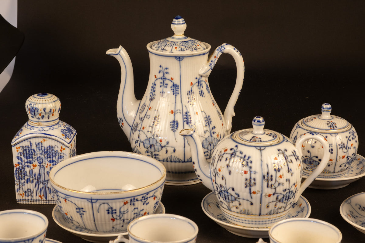 Antiek 32-delig Thüringer porseleinen thee- en koffieservies in Imari-decor – Wallendorf, ca. 1775–1790