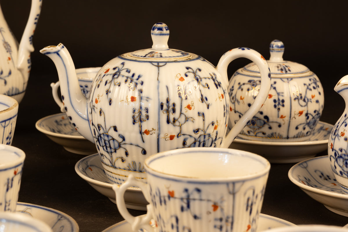 Antiek 32-delig Thüringer porseleinen thee- en koffieservies in Imari-decor – Wallendorf, ca. 1775–1790